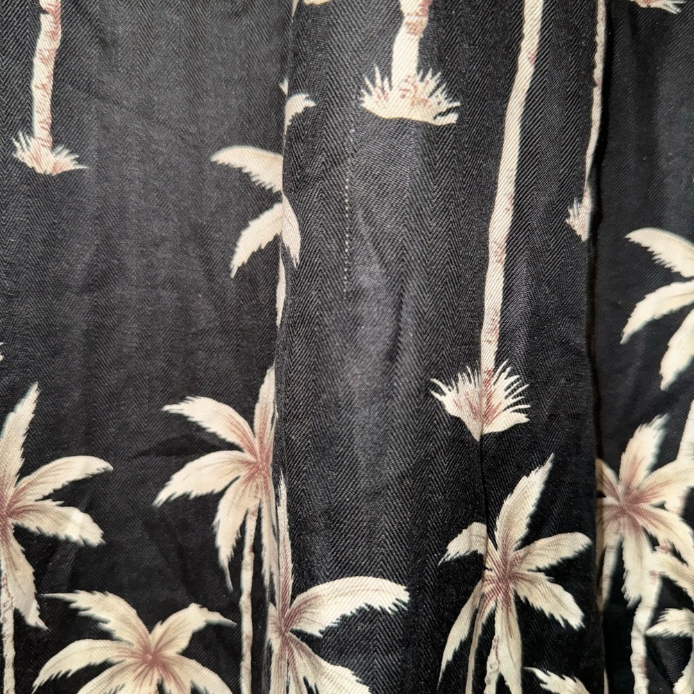 Jos A Bank Palm Silk Button Up Medium - Picture 3 of 5